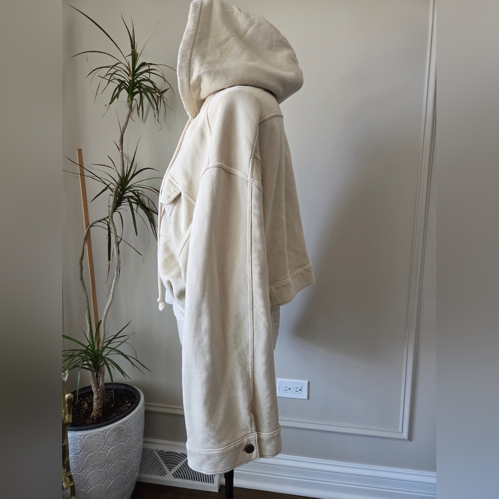 Free People Dreamers Cropped Knit Jacket with Two Breast Pockets Sz.M - Picture 2 of 15